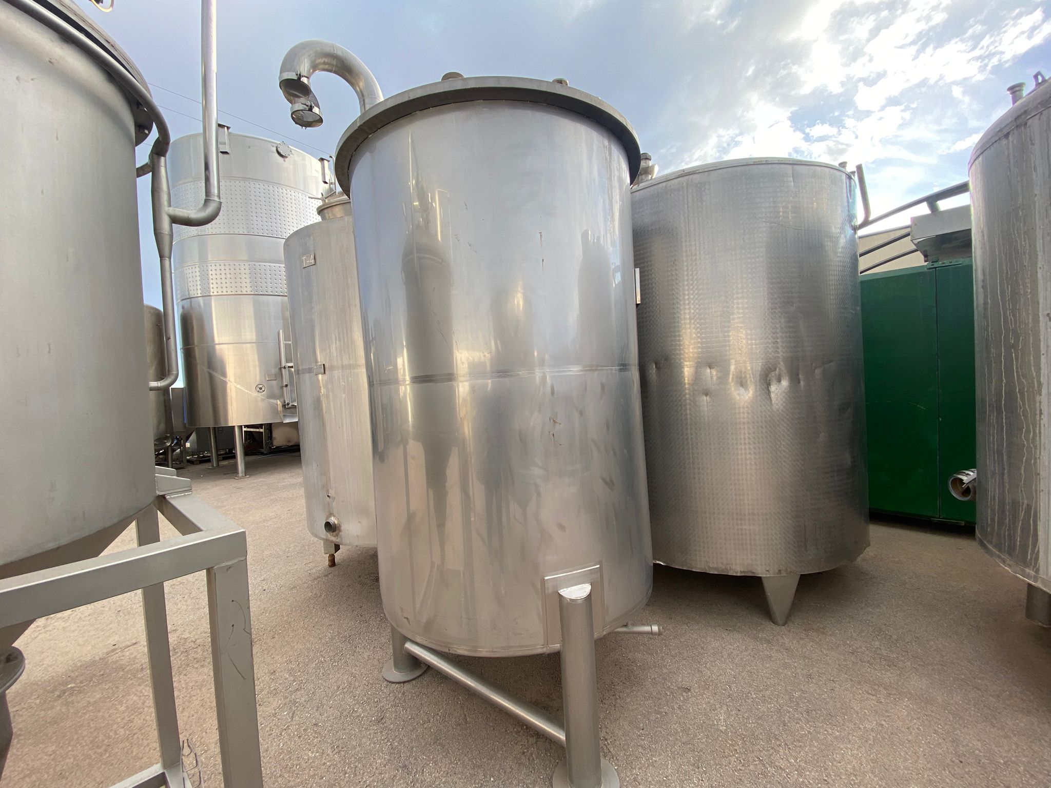 DEPÓSITO PULMÓN 2.993L EN ACERO INOXIDABLE1