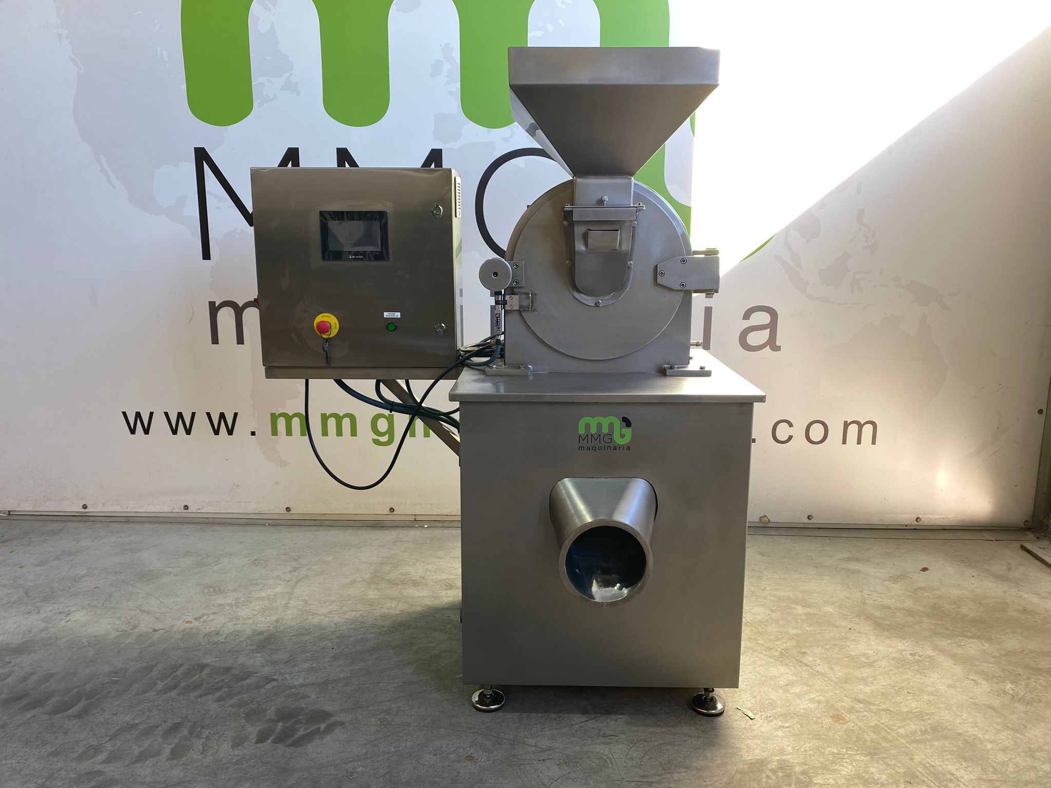 MOLINO DE MARTILLOS CON CUADRO ELÉCTRICO Y SEGURIDAD (2)