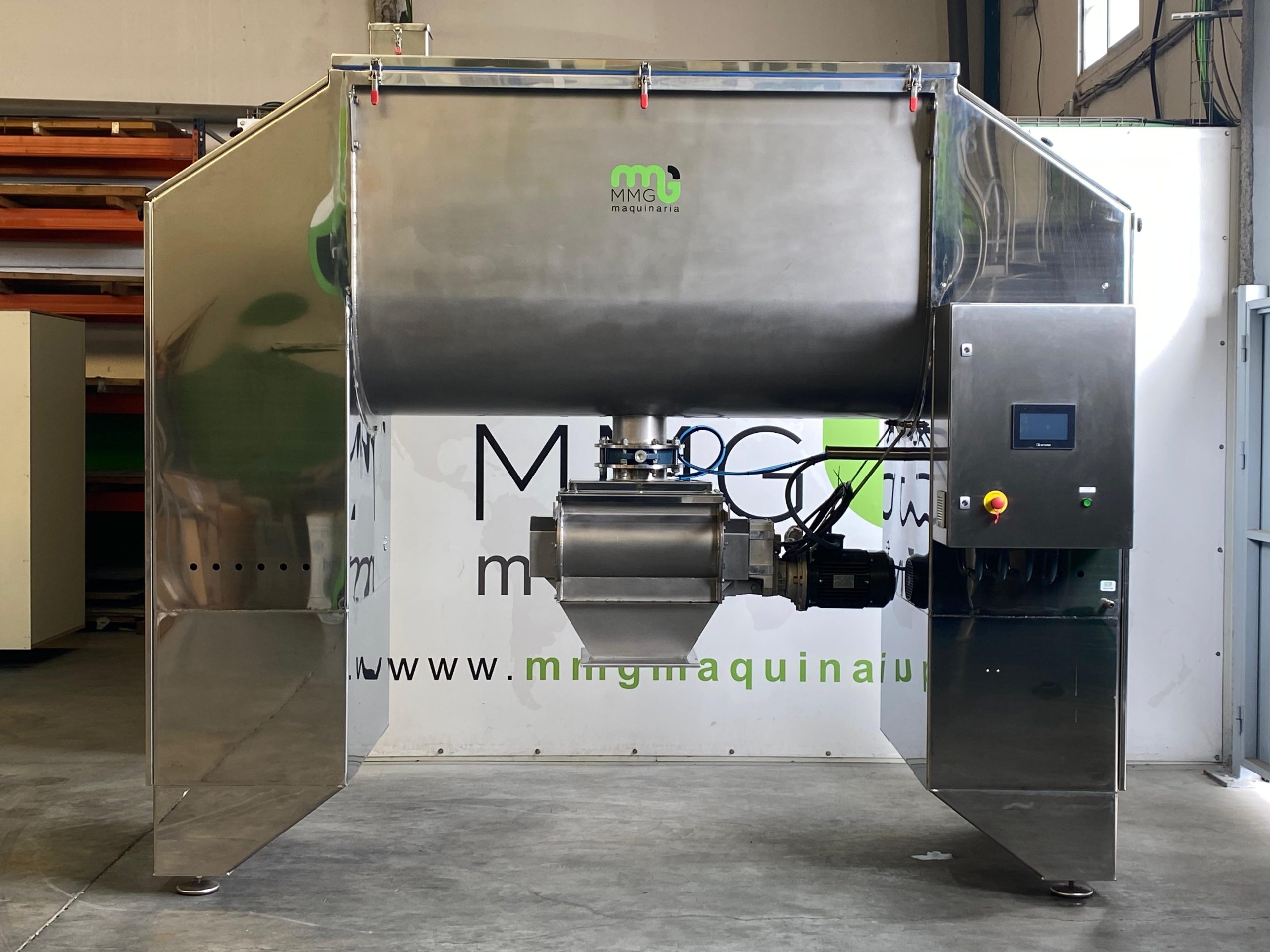 MEZCLADORA HORIZONTAL 2.000L CON MOLINO TRITURADOR (1)